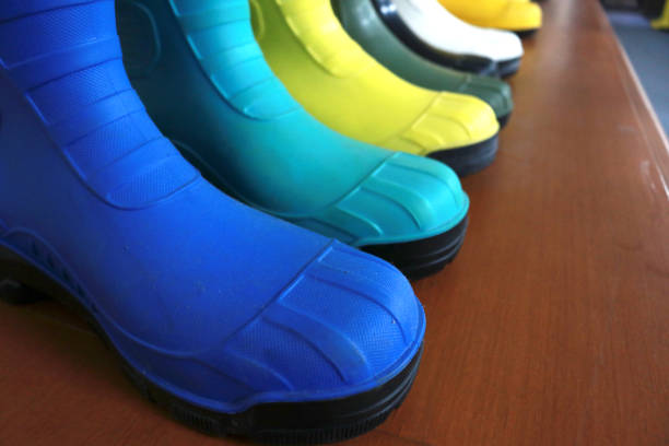 Izin Usaha dan Kode KBLI Industri Sepatu Teknik Lapangan/Keperluan Industri