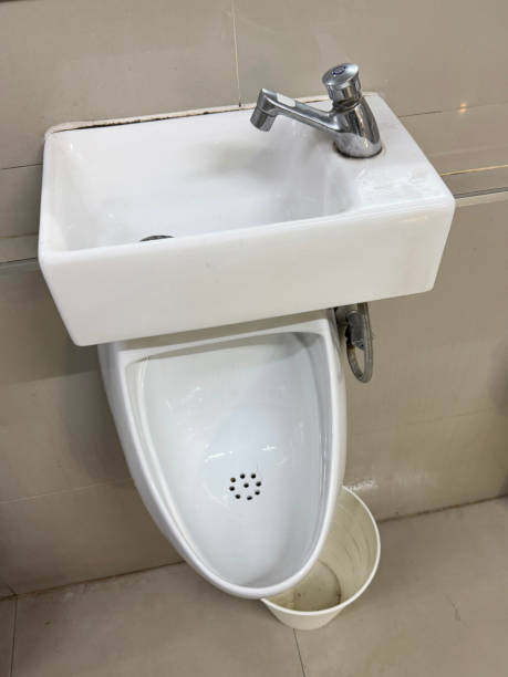 Izin Usaha dan Kode KBLI Industri Barang dari Plastik Untuk&nbsp;Bangunan